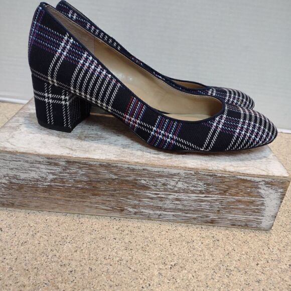 👍 Ann Taylor Fabric Plaid Heels Size 7.5 Low heel. A7 - Picture 1 of 5